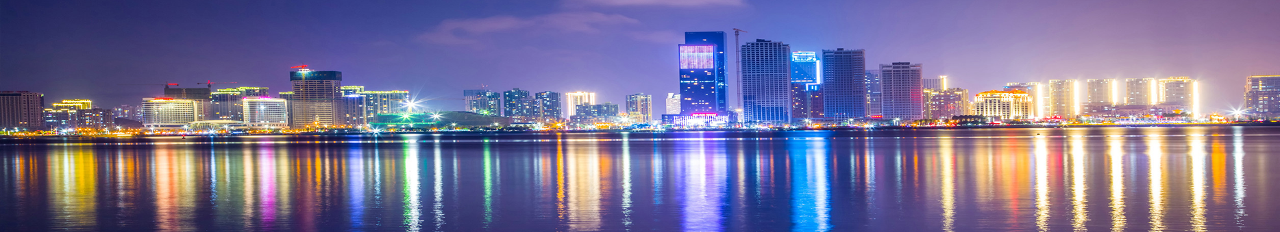 <strong>亮化就找原實(shí)科技 專業(yè)亮化解決方案之選</strong>